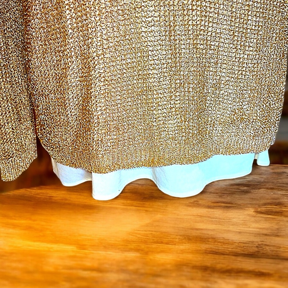 Chico’s Loose Gold Shine-Stitch Amanda Pullover with Attached Shell - Picture 14 of 16